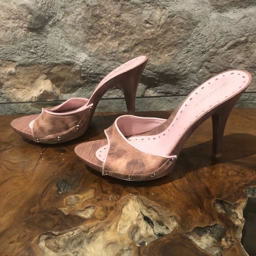 BCBGirls Lilac and Animal Print Heels Size 8.5